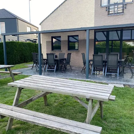 Villa 1 - 11 Beds, 17p, 2 Bath-, 1 Livingroom Aan de Wolfsberg