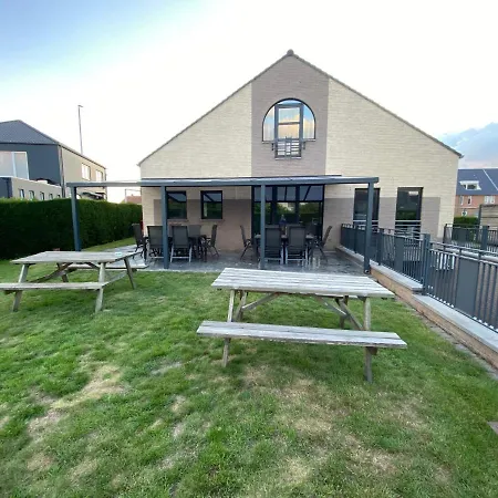 1 - 11 Beds, 17p, 2 Bath-, 1 Livingroom Aan de Wolfsberg